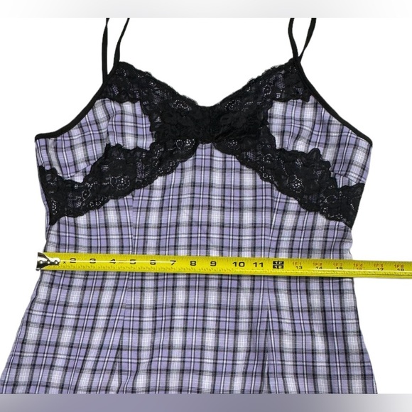 ROMWE size large NWT purple plaid design dress with black lace detailing. - Picture 7 of 10